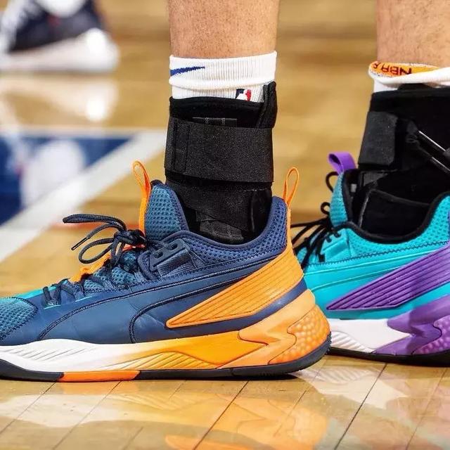 欧冠周最佳球员评选：奥斯梅恩、福登、梅里诺、福布斯（欧冠周最佳候选名单：奥斯梅恩、福登、梅里诺、福布斯）