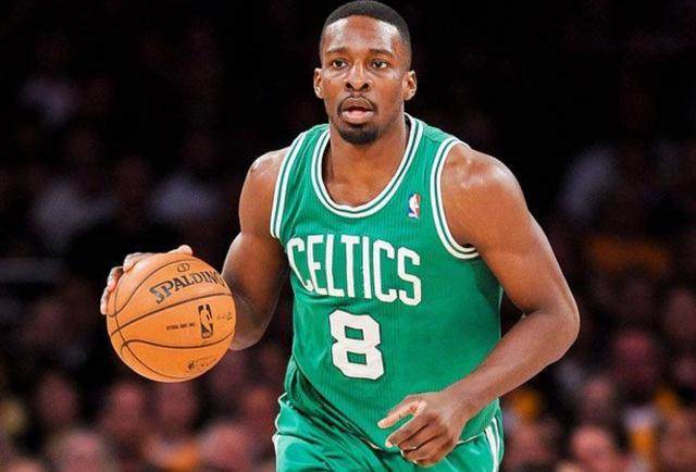 八村塁：我是用两年前湖人赢得首届NBA杯的奖金买的车（八村塁称用两年前湖人首届NBA杯夺冠奖金买了车）