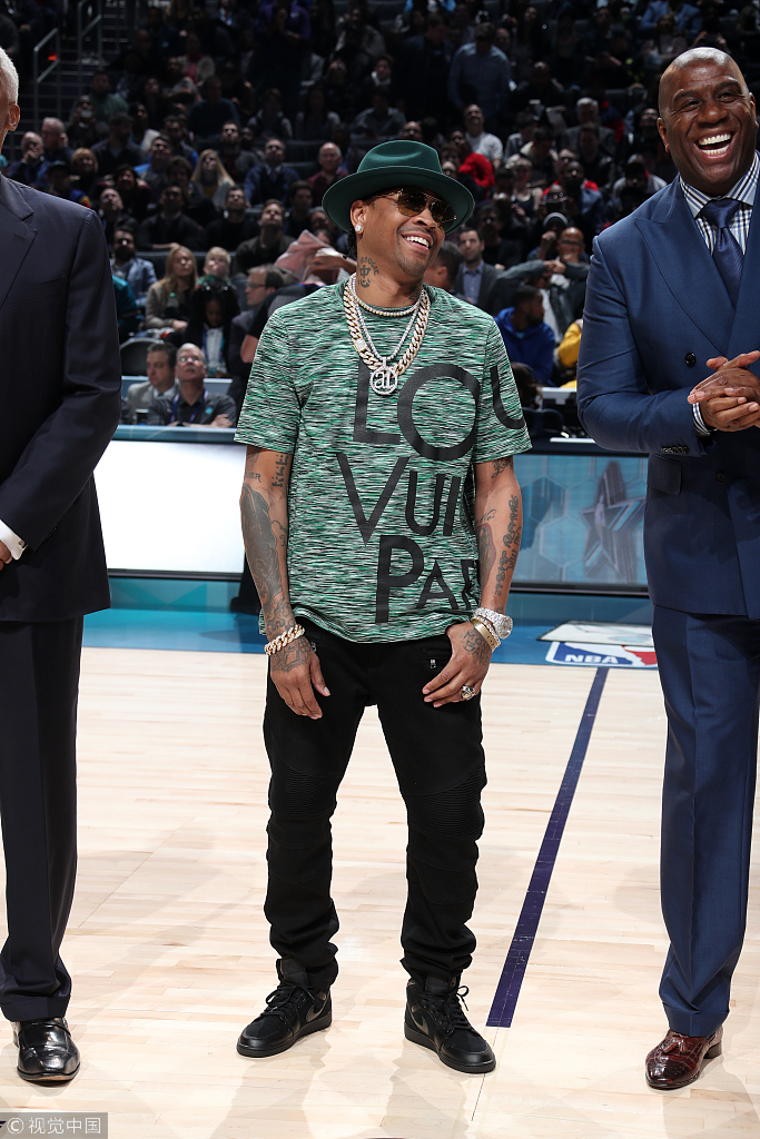 NBA半场：鲍尔21分8助，黄蜂两节轰80分领先老鹰11分（NBA半场战报：鲍尔21分8助攻，黄蜂半场轰80分领先老鹰11分）