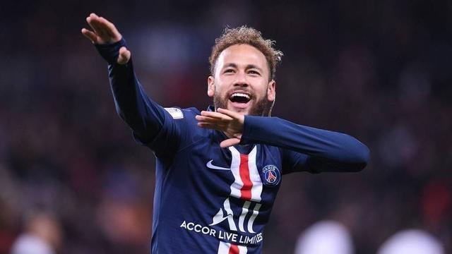 梅开二度助那不勒斯战胜尤文，霍伊伦当选全场最佳球员（双响引领那不勒斯力克尤文，霍伊伦荣膺全场MVP）