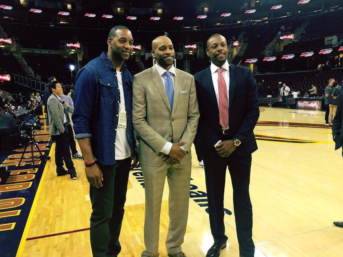 篮球湖人替补阵容得分爆炸，创赛季新高（湖人替补火力全开，得分刷新赛季新高）