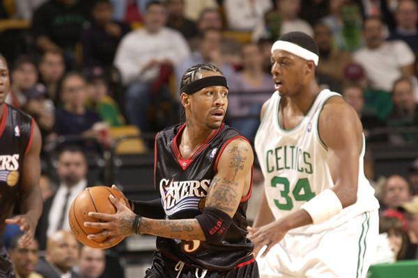 布里奇斯的精准长传开启进攻序幕（布里奇斯的精妙长传拉开进攻帷幕）